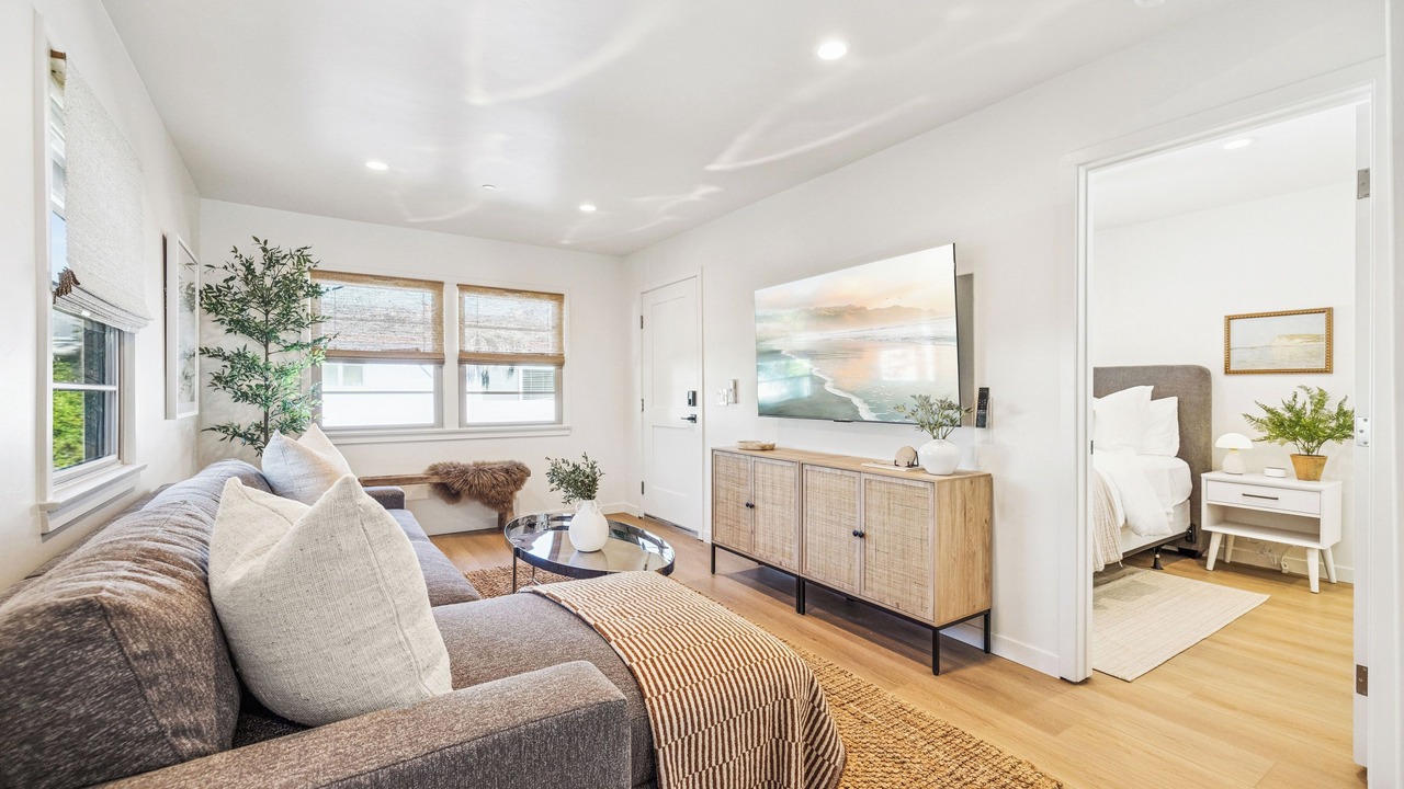 Photo of Livingroom in West Beach