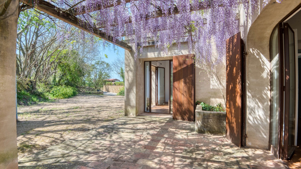 Photo of Outdoor in Canapost