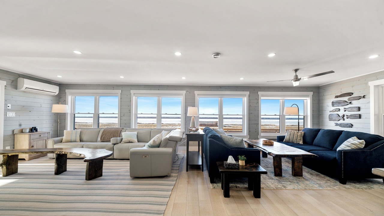 Photo of Livingroom in Prince County