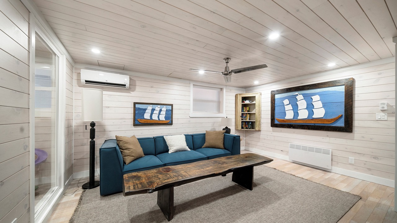 Photo of Livingroom in Prince County