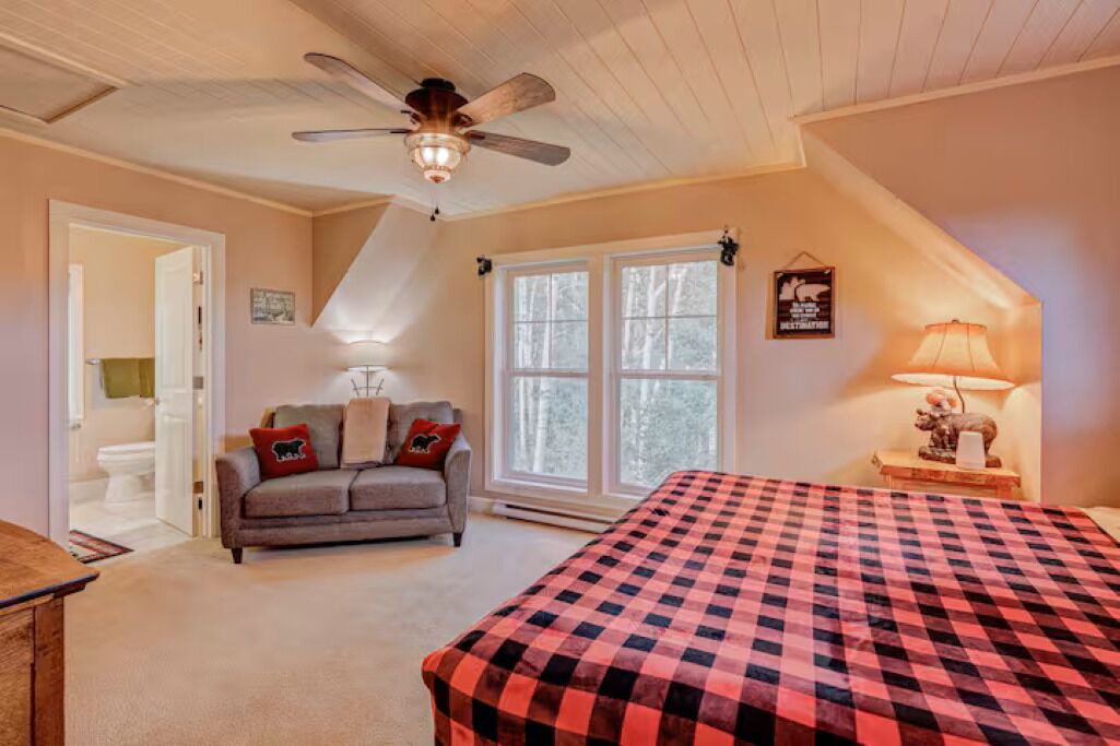 Photo of Bedroom in Warm Springs