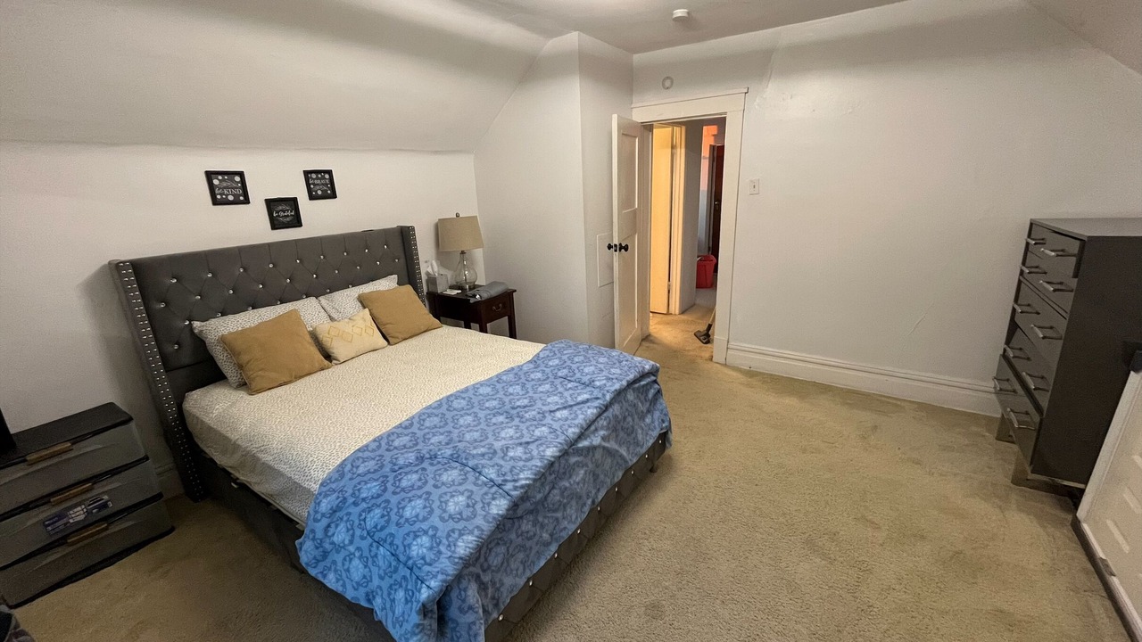 Photo of Bedroom in Vinita Park