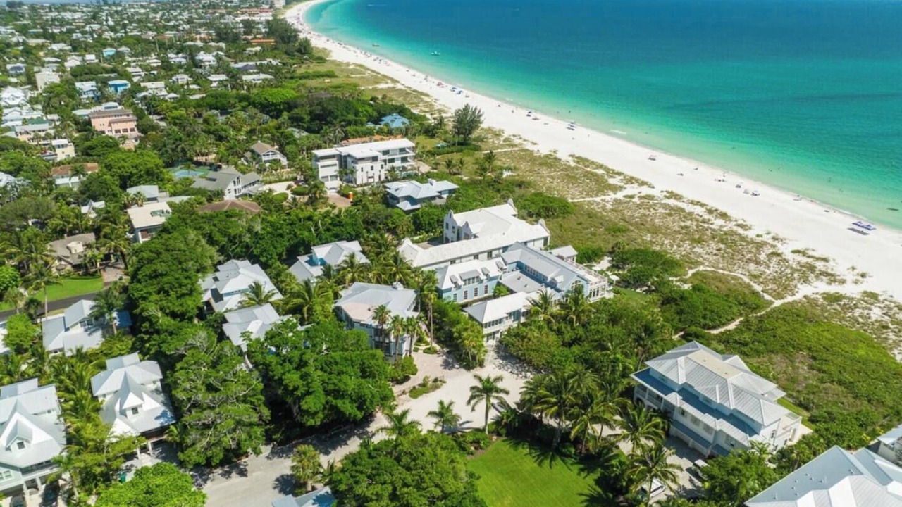 Photo of Others in Anna Maria