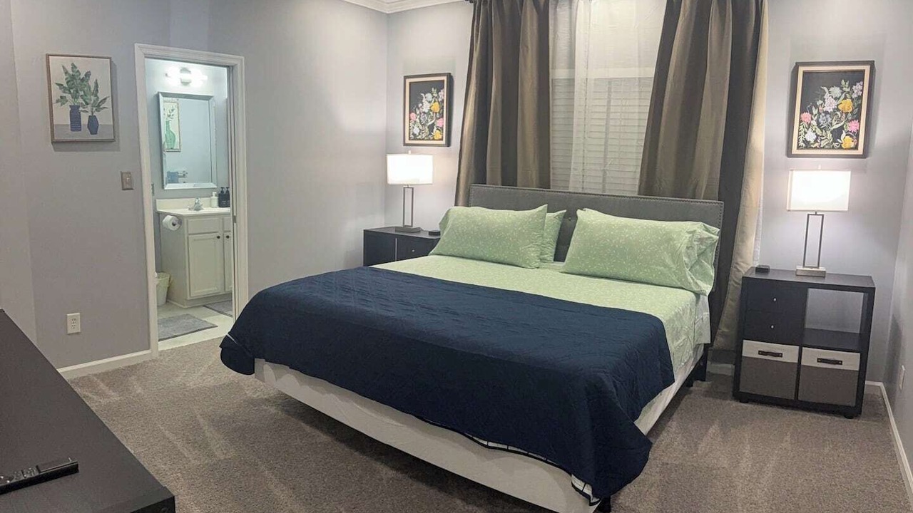 Photo of Bedroom in Reservoir