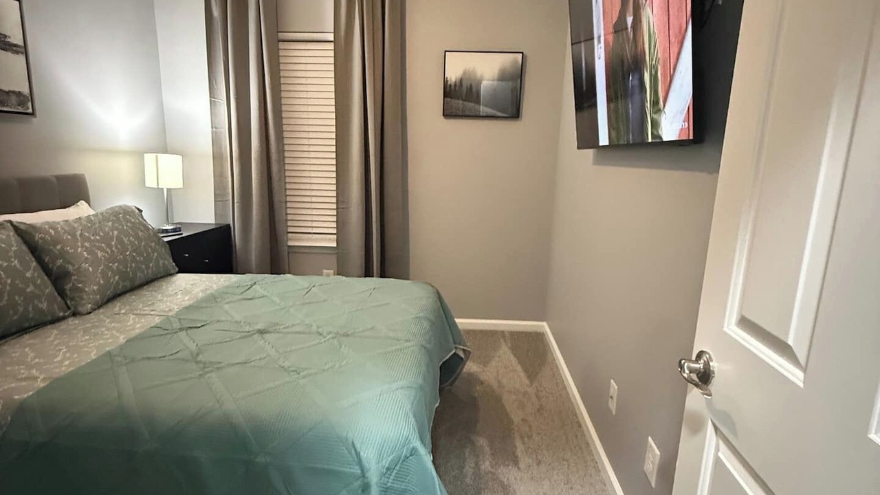 Photo of Bedroom in Reservoir