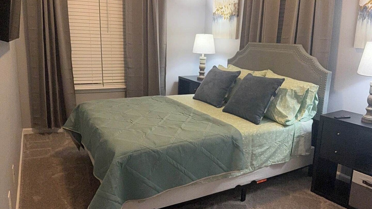 Photo of Bedroom in Reservoir