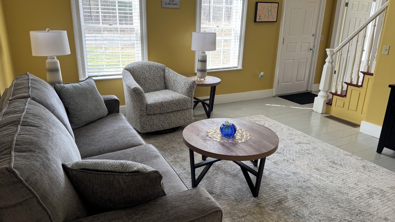Photo of Livingroom in Ithaca