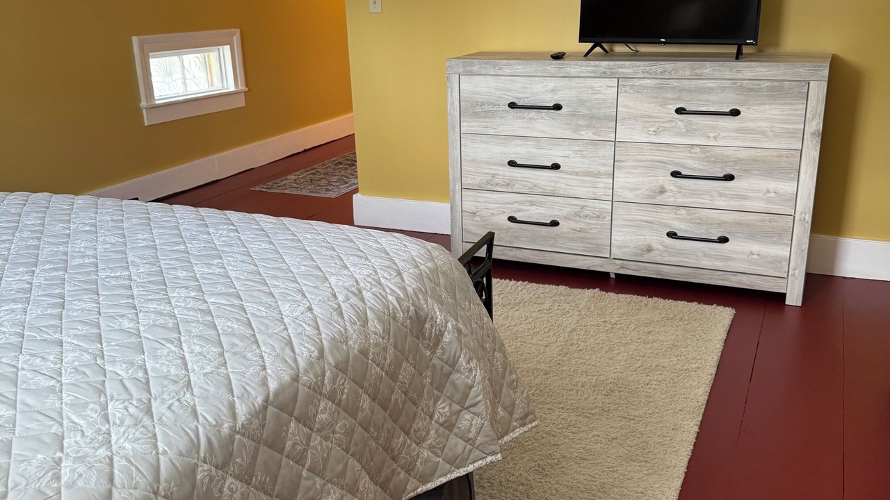 Photo of Bedroom in Ithaca