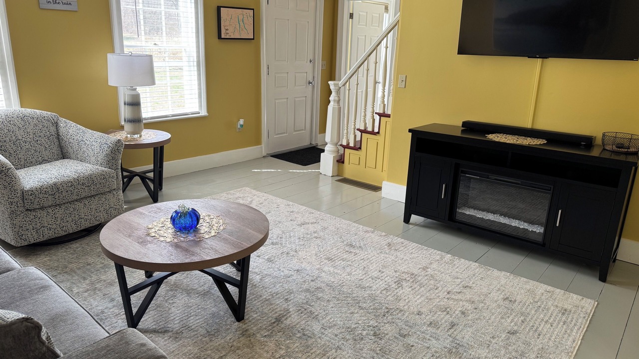 Photo of Livingroom in Ithaca