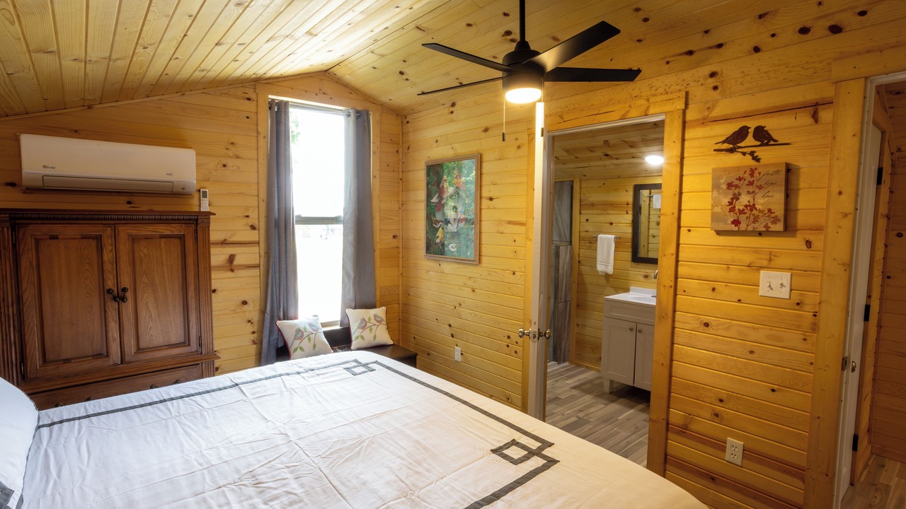 Photo of Bedroom in Columbia