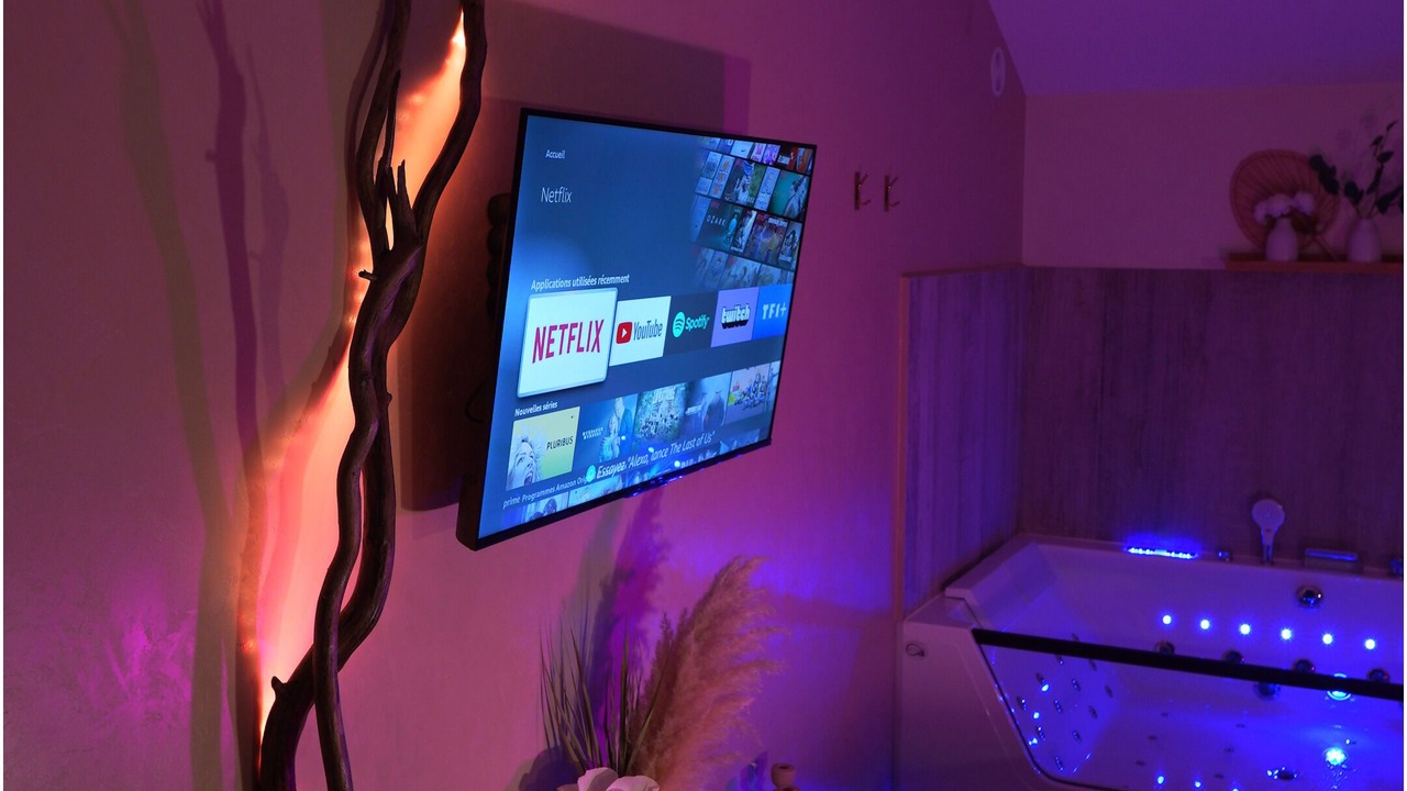 Photo of Bedroom in Dompierre-sur-Besbre