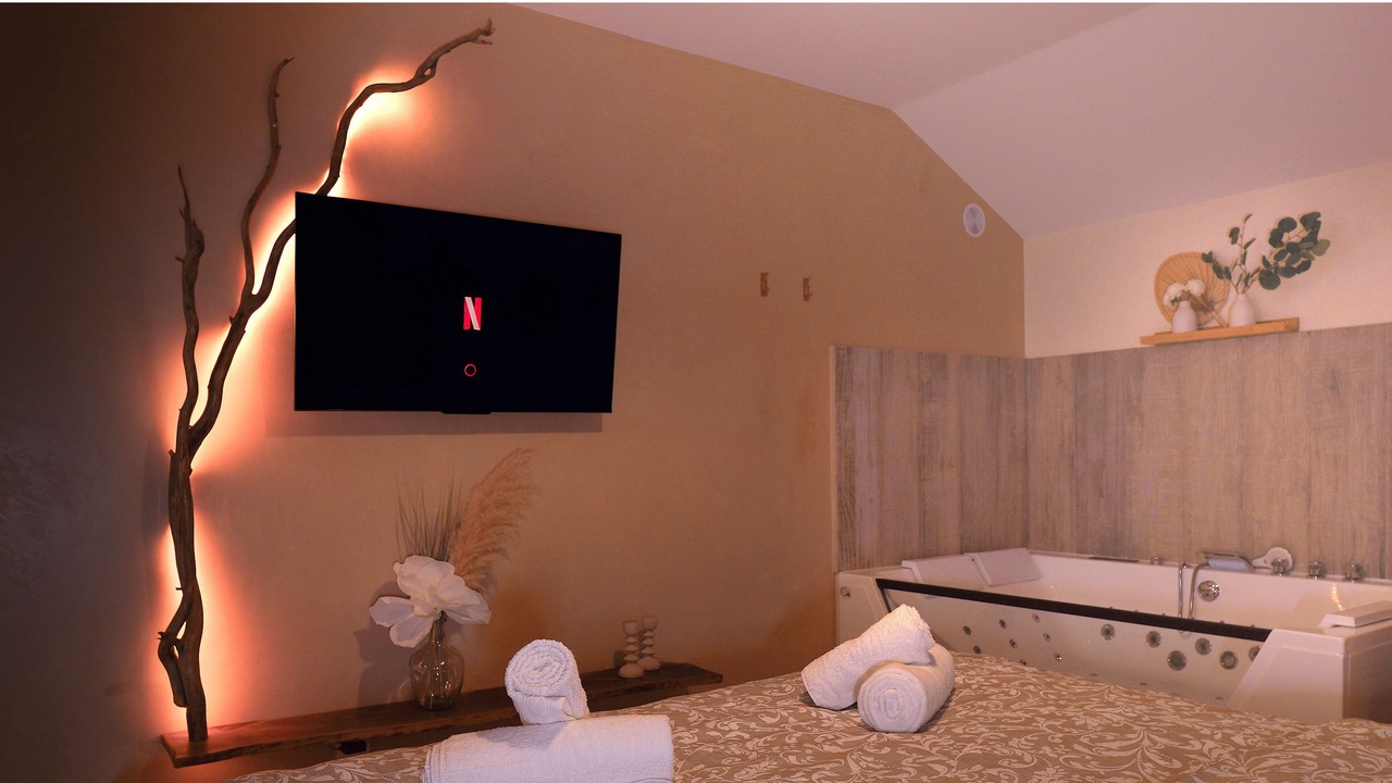 Photo of Bedroom in Dompierre-sur-Besbre