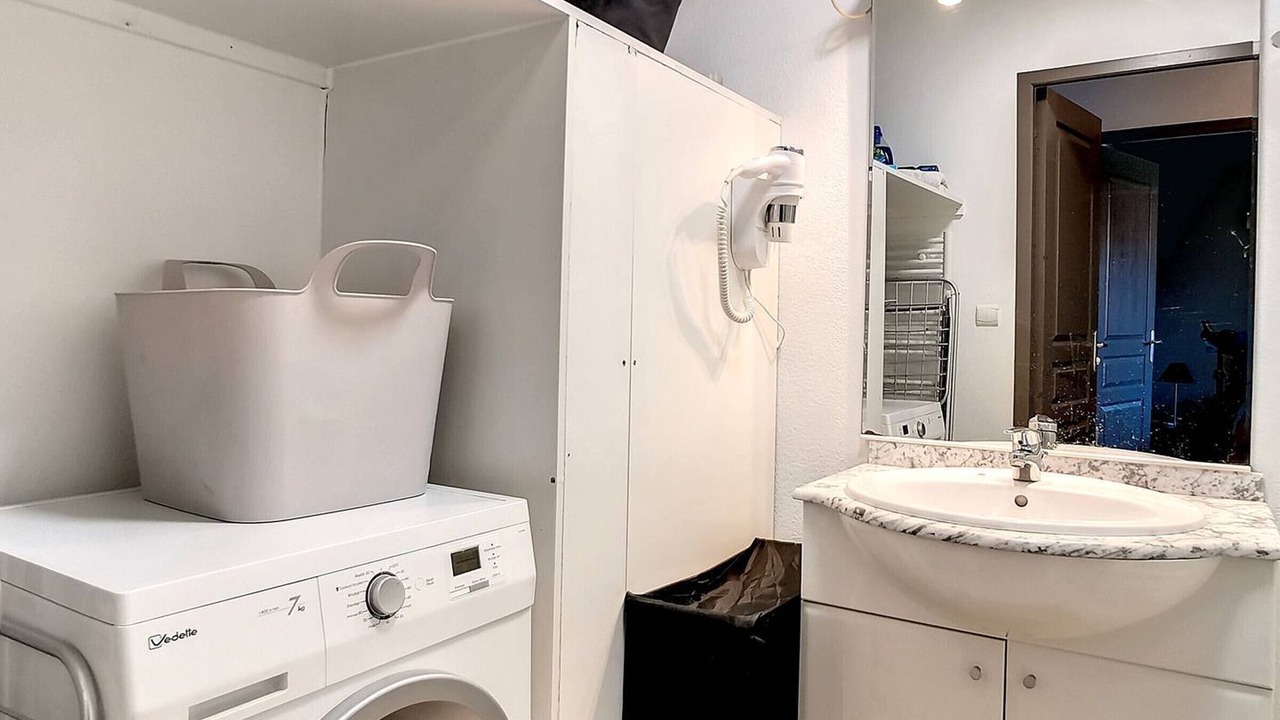 Photo of Bathroom in Messanges