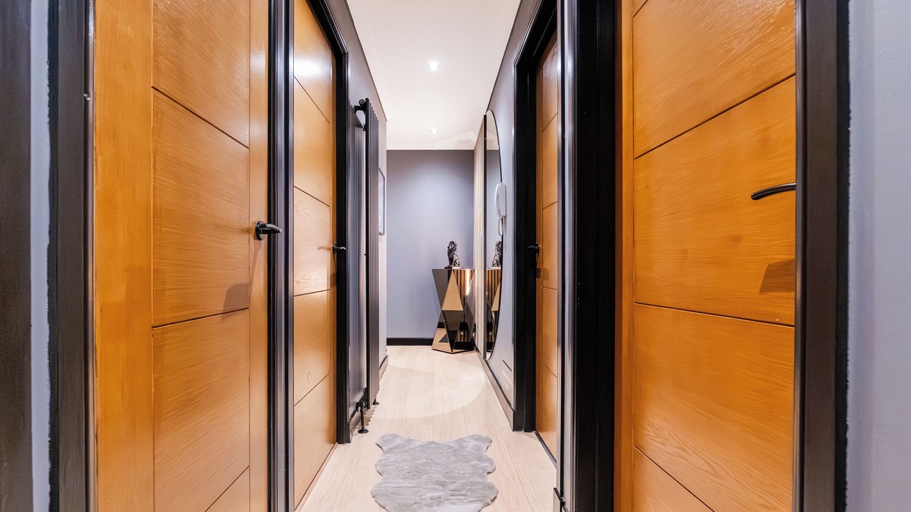 Photo of Others in Hawkhead