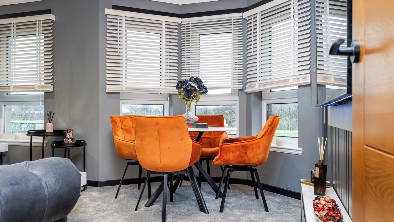 Photo of Others in Hawkhead