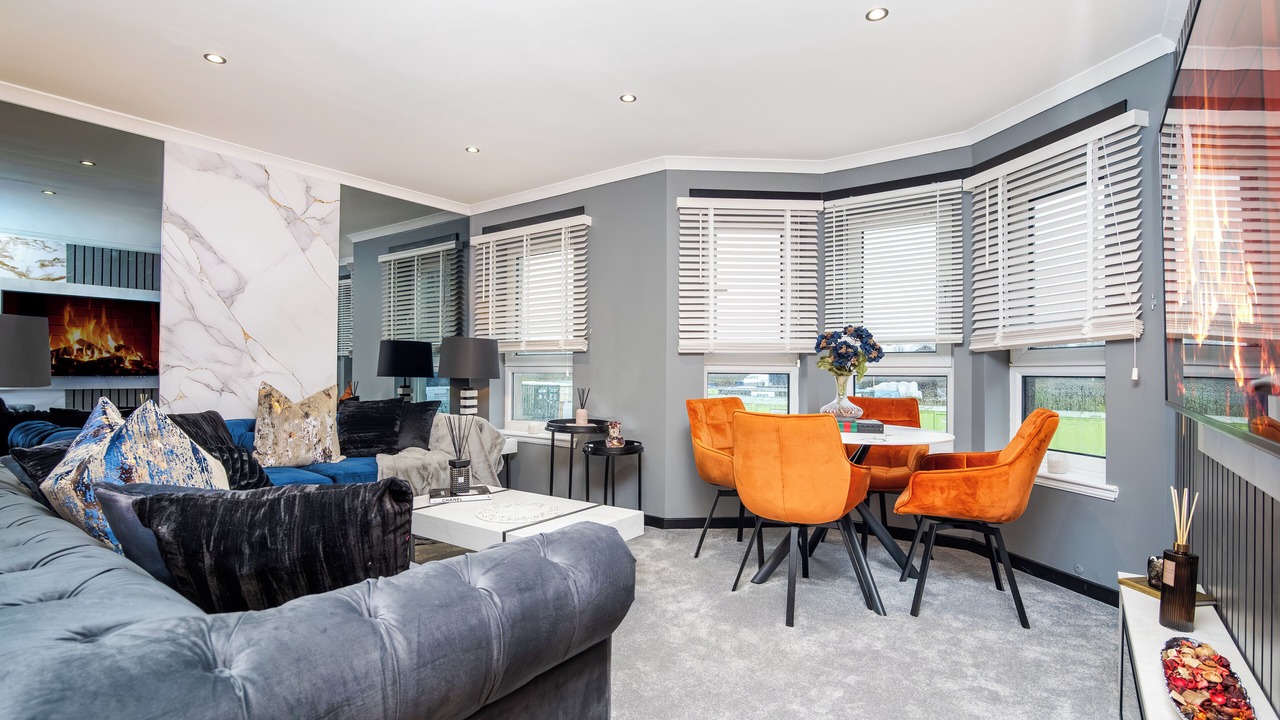 Photo of Others in Hawkhead