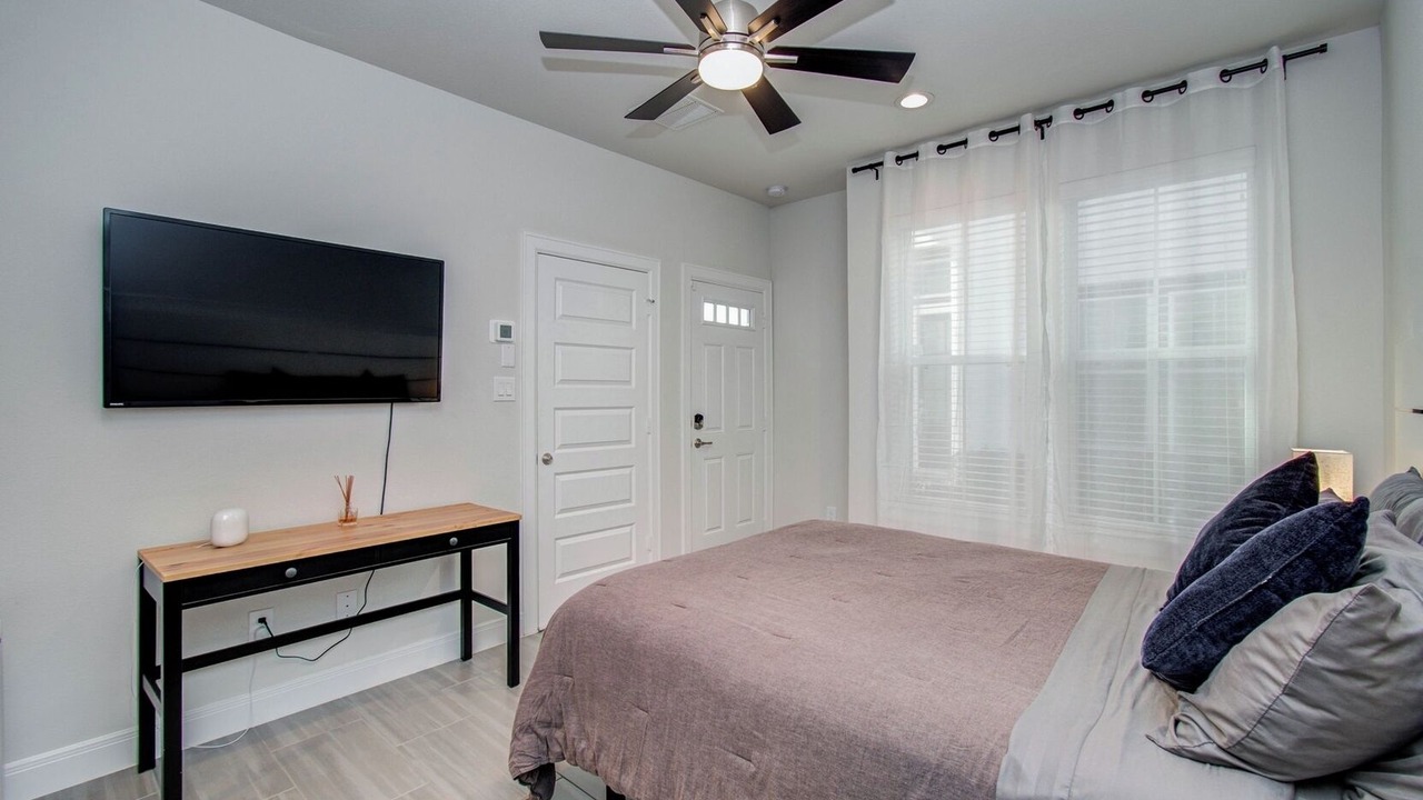 Photo of Bedroom in South Main