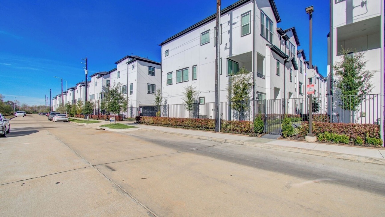 Photo of Outdoor in South Main