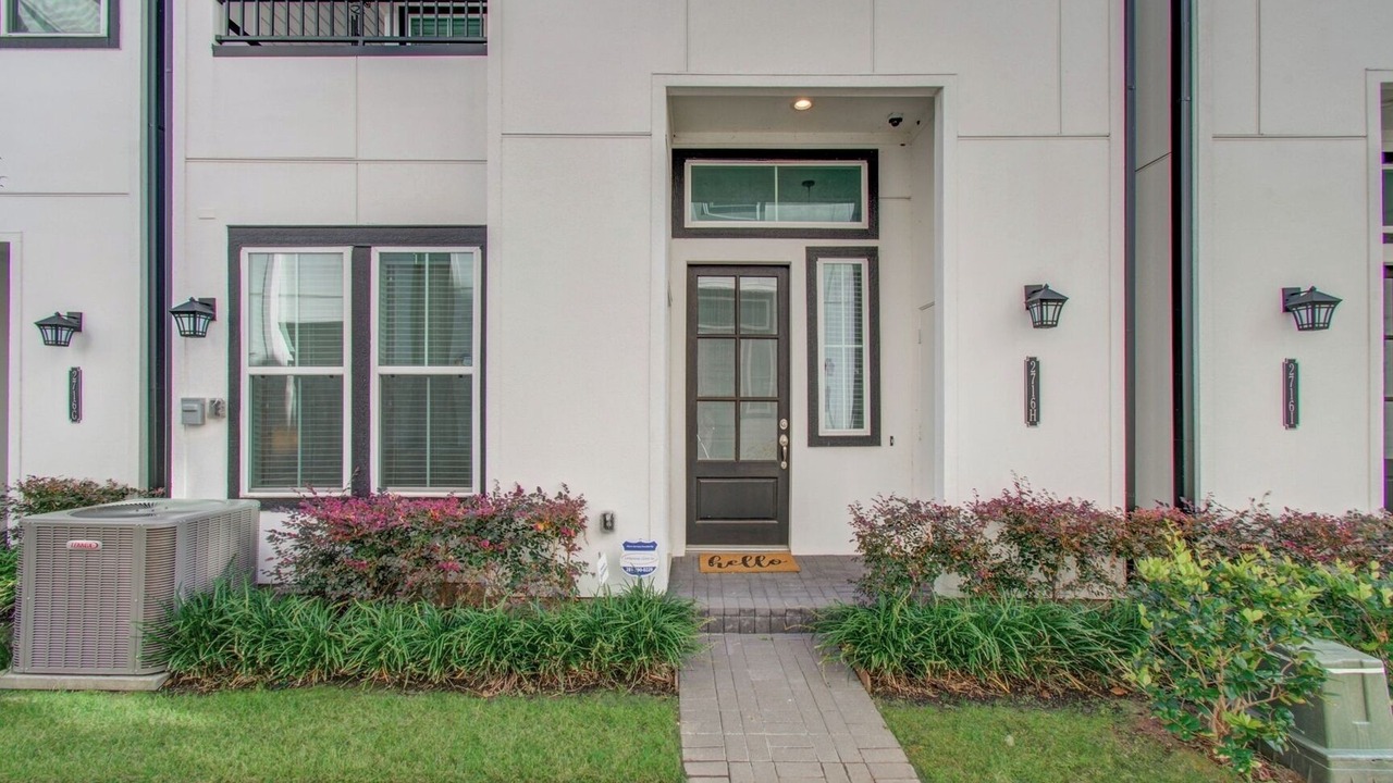 Photo of Outdoor in South Main