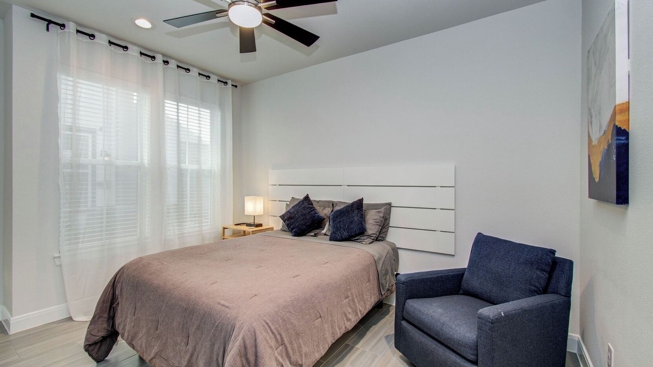 Photo of Bedroom in South Main