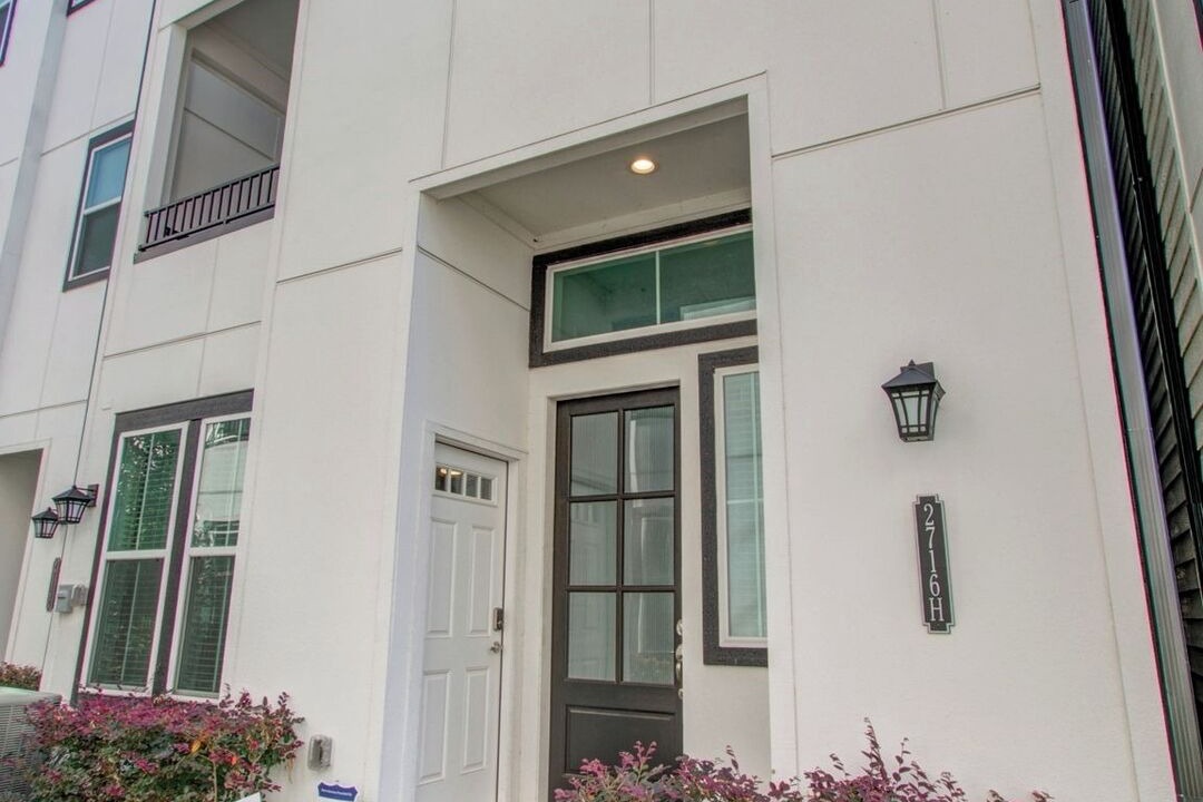 Photo of Outdoor in South Main