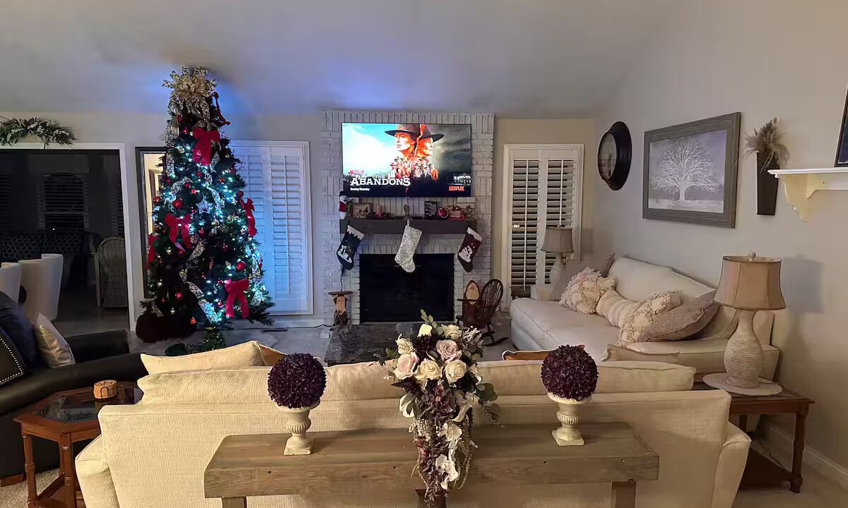 Photo of Livingroom in St. Charles