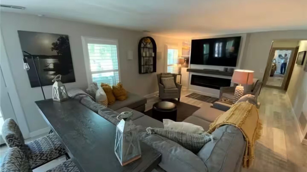 Photo of Livingroom in St. Charles