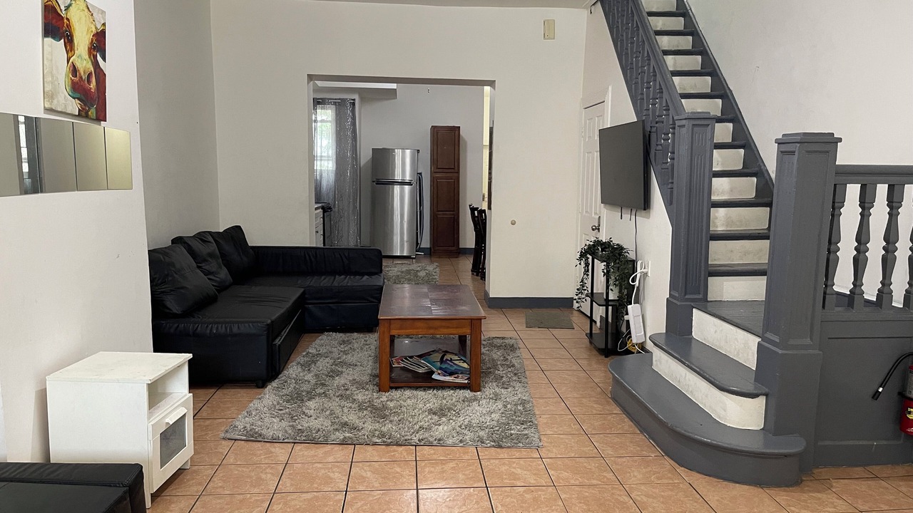 Photo of Livingroom in West Philadelphia