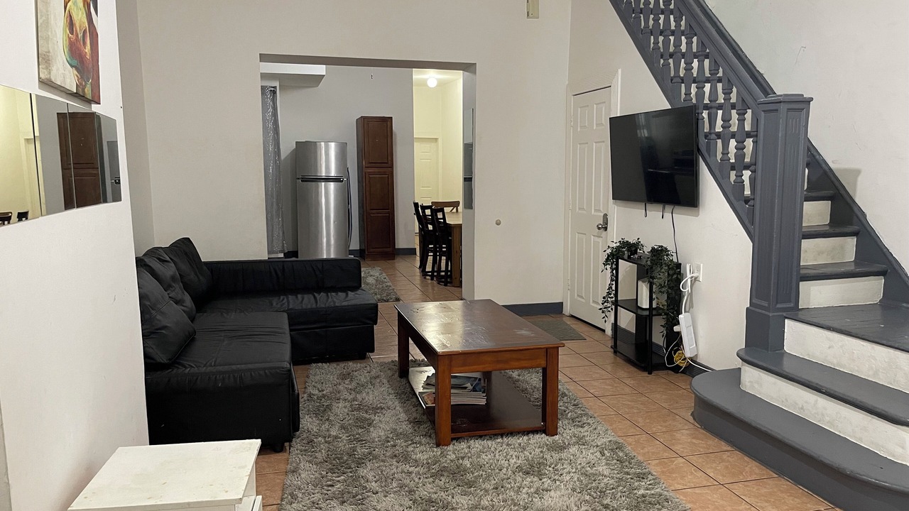 Photo of Livingroom in West Philadelphia