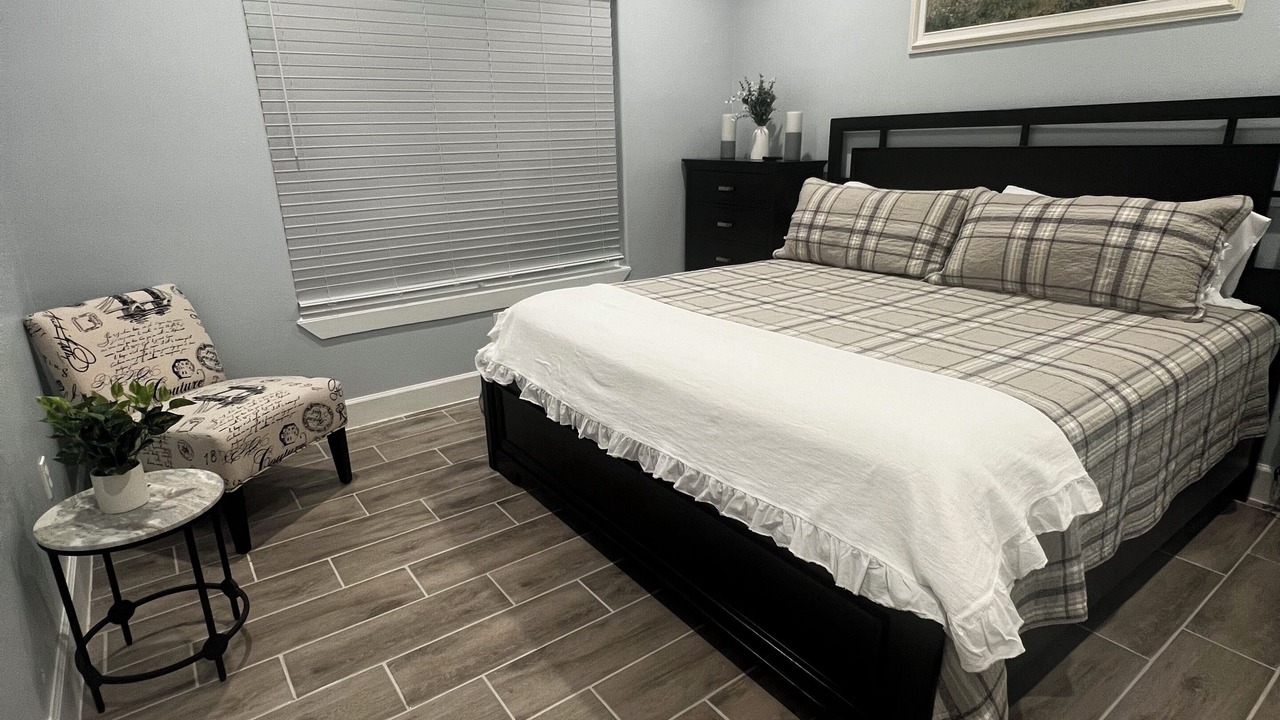 Photo of Bedroom in Eastern Division