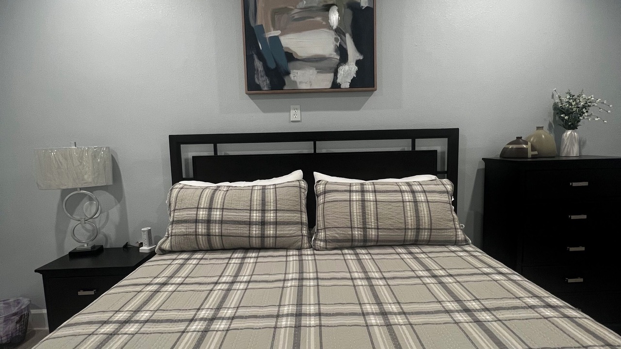 Photo of Bedroom in Eastern Division