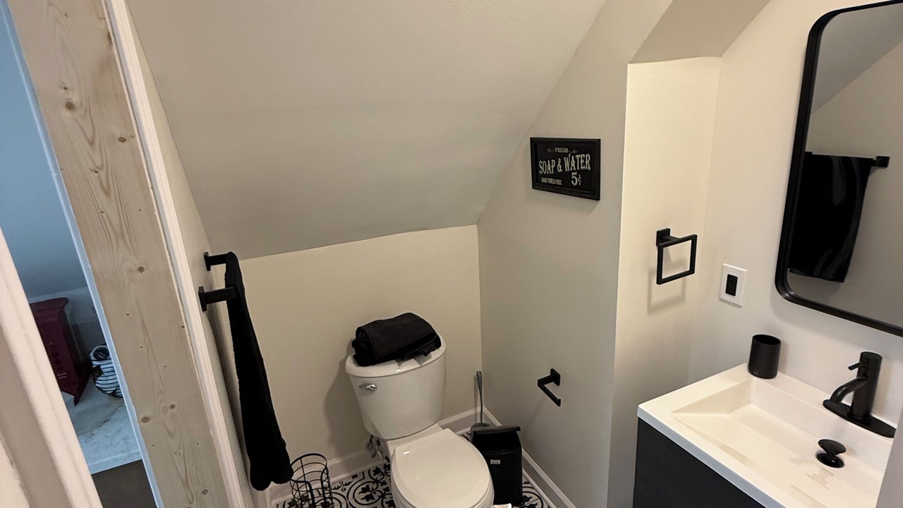 Photo of Bathroom in Irving Park