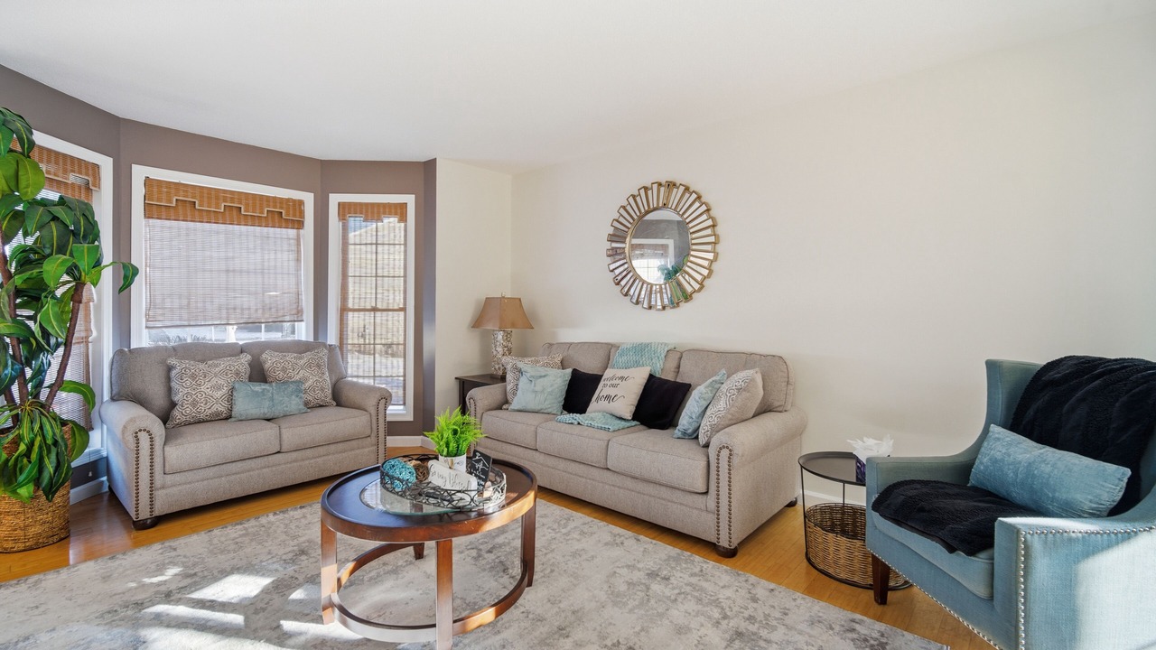 Photo of Livingroom in Suffield
