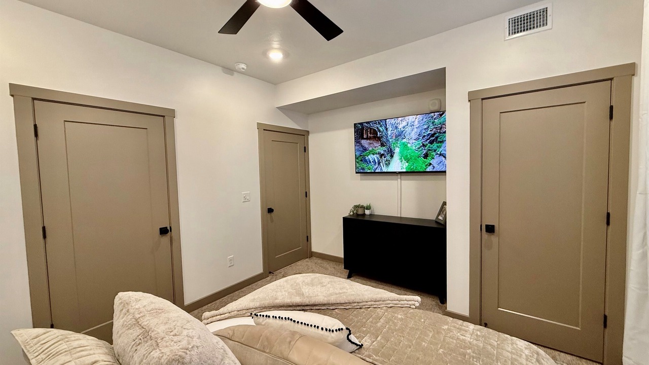 Photo of Bedroom in Green Springs