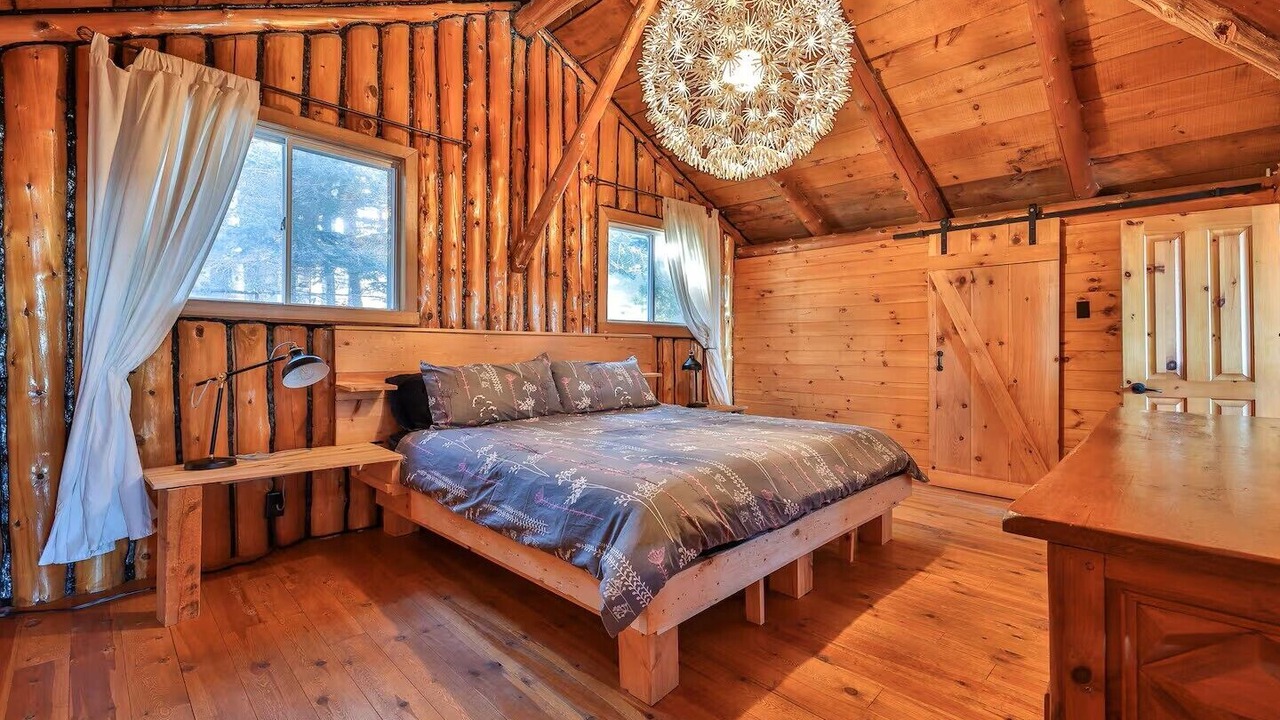 Photo of Bedroom in Sainte-Ann-des-Lacs