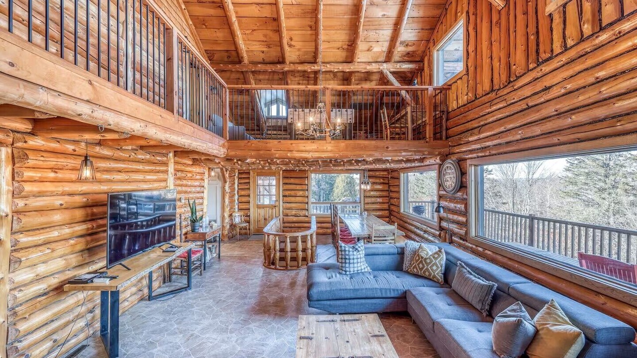 Photo of Livingroom in Sainte-Ann-des-Lacs