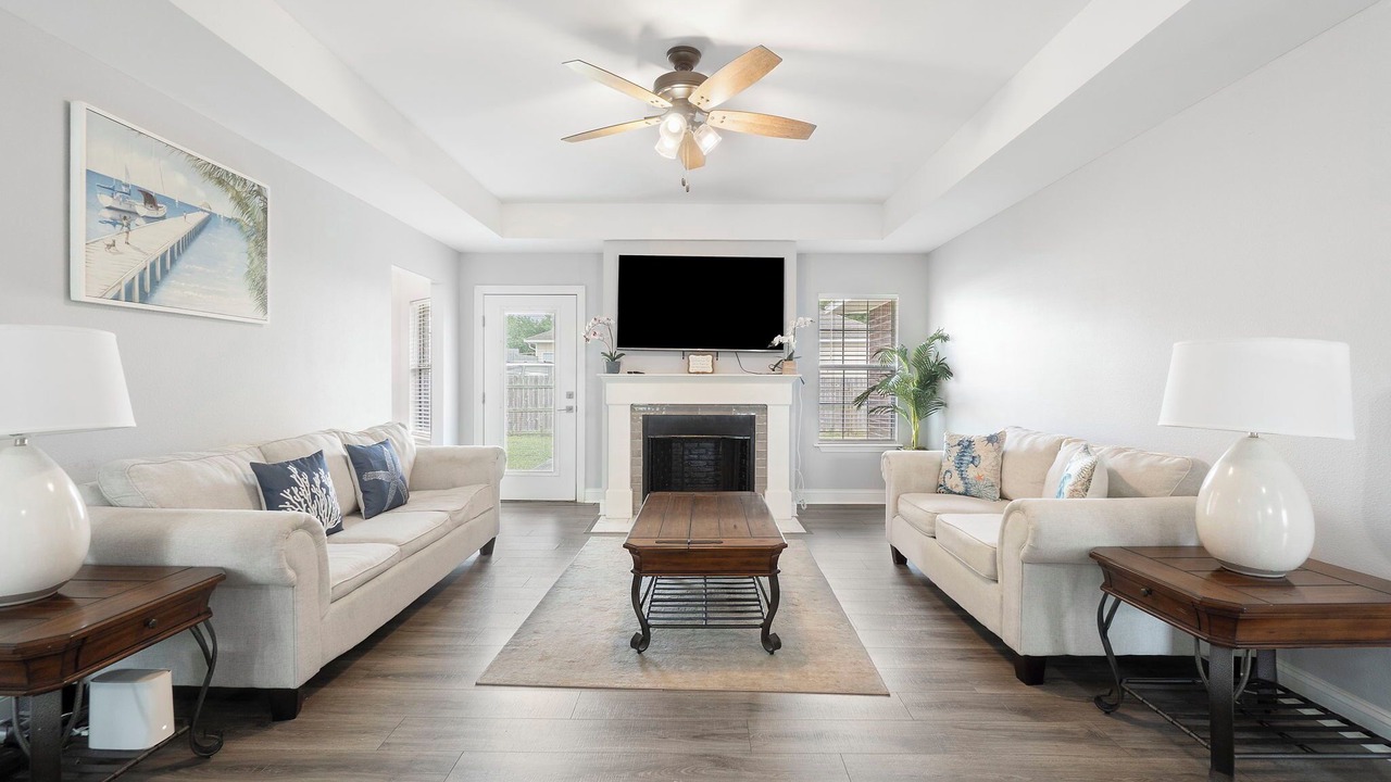 Photo of Livingroom in Gulf Breeze