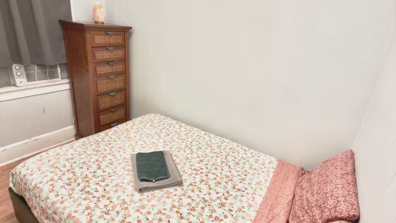 Photo of Bedroom in Lower West Side