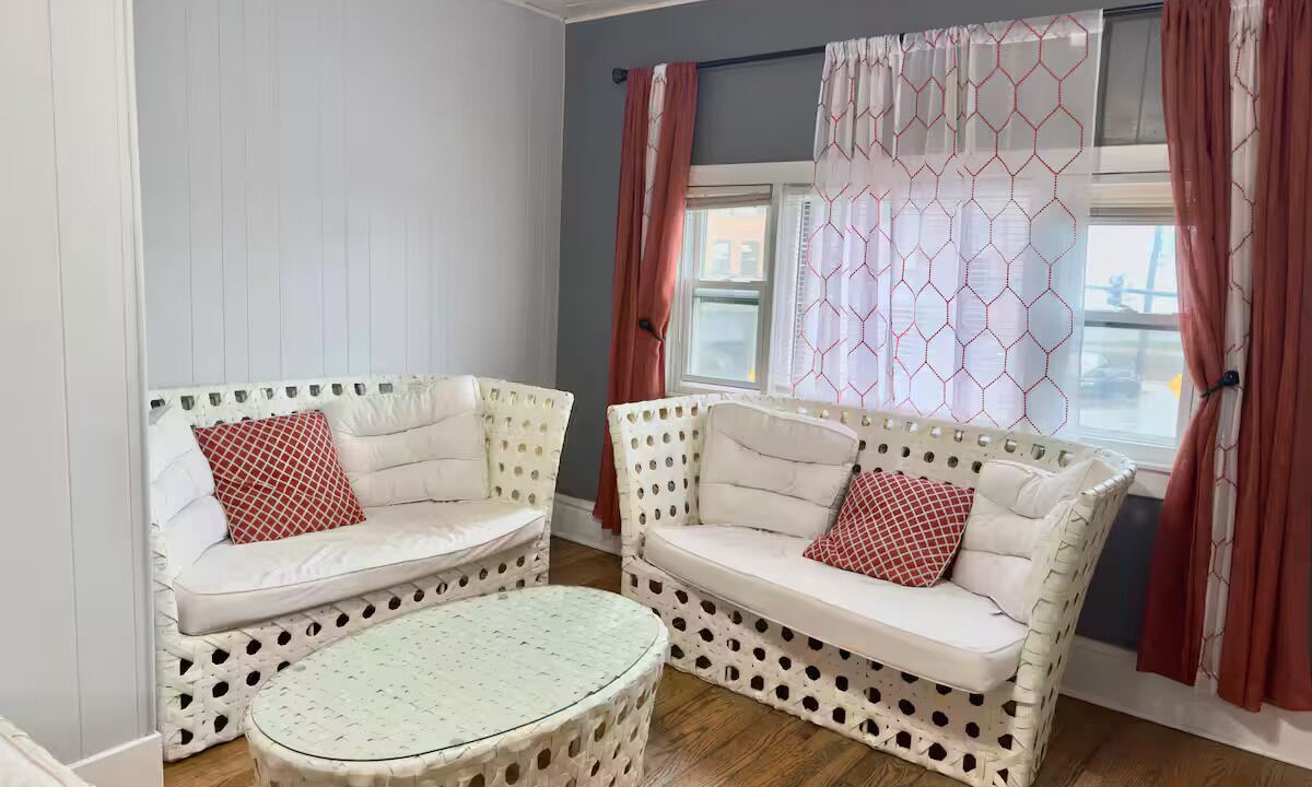 Photo of Livingroom in Lower West Side