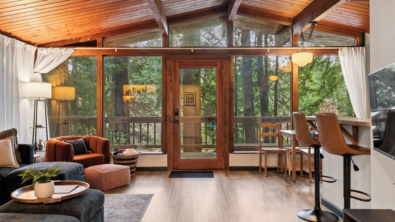 Photo of Livingroom in Bonney Lake