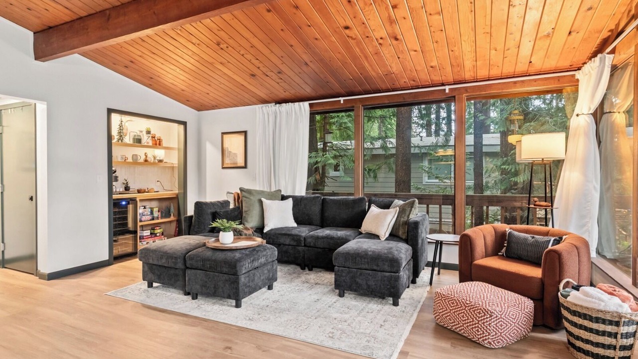 Photo of Livingroom in Bonney Lake