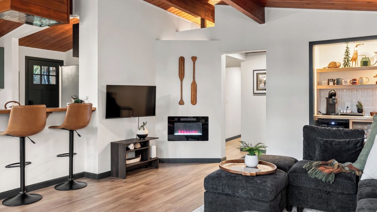 Photo of Livingroom in Bonney Lake