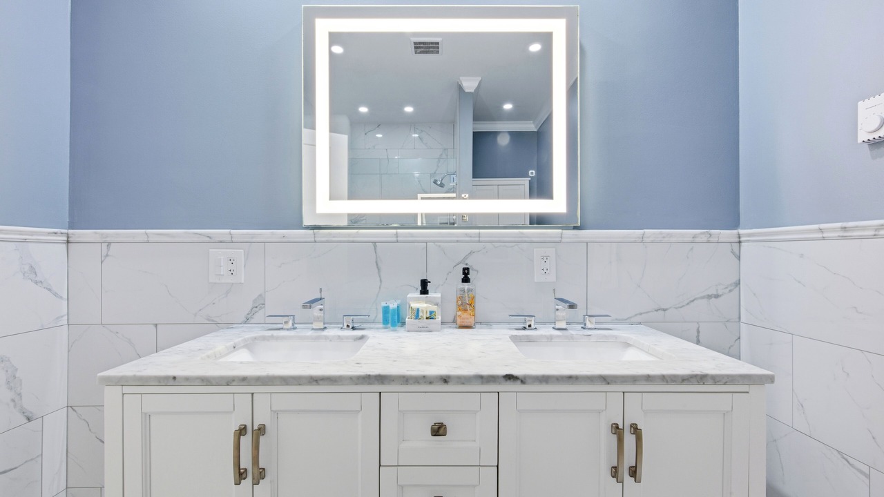 Photo of Bathroom in Conning Towers Nautilus Park