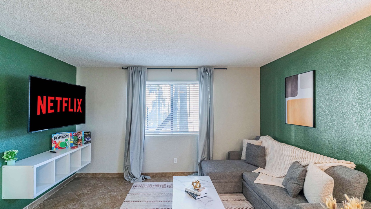 Photo of Livingroom in Cox Heights