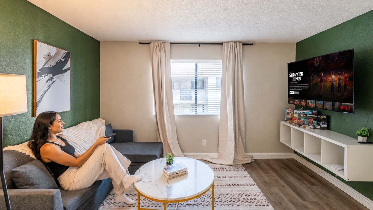 Photo of Livingroom in Cox Heights