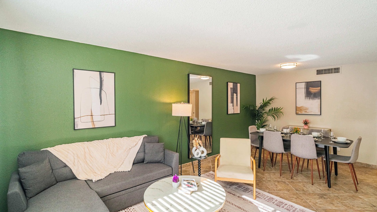 Photo of Livingroom in Cox Heights