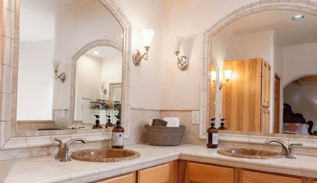 Photo of Bathroom in La Tierra