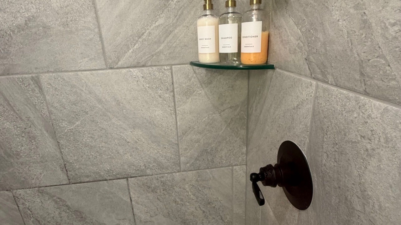 Photo of Bathroom in Clodine