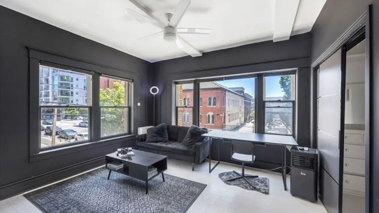 Photo of Livingroom in Downtown Long Beach