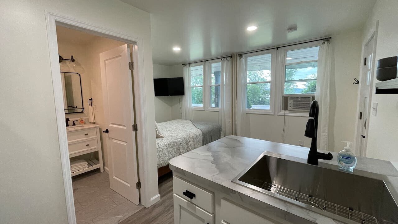 Photo of Bedroom in Round Lake